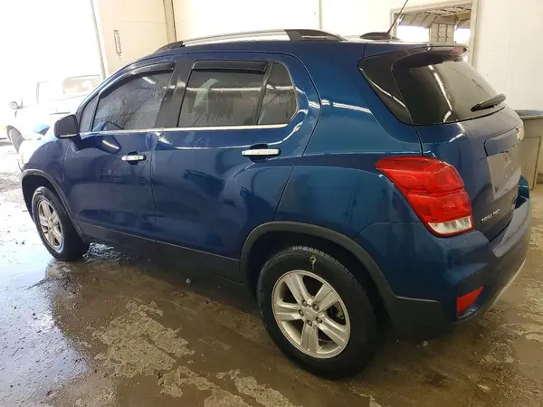 3GNCJPSB5KL289200 2019 CHEVROLET TRAX - Image 2