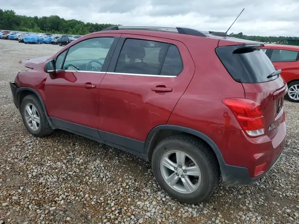 3GNCJPSB5KL305573 2019 CHEVROLET TRAX - Image 2