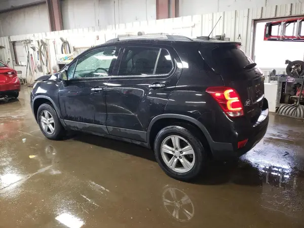 3GNCJPSB5KL321224 2019 CHEVROLET TRAX - Image 2