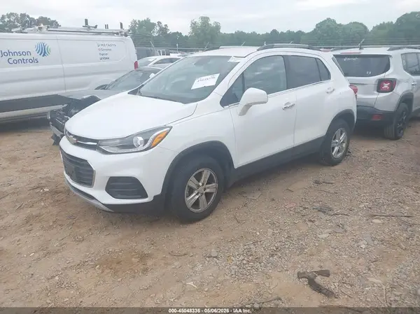 3GNCJPSB5KL368253 2019 CHEVROLET TRAX - Image 2