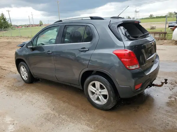 3GNCJPSB5KL402322 2019 CHEVROLET TRAX - Image 2