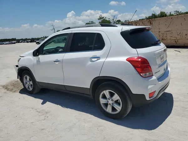 3GNCJPSB5KL404796 2019 CHEVROLET TRAX - Image 2