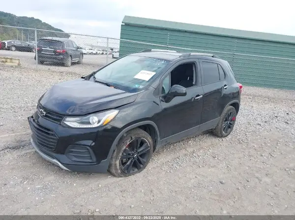 3GNCJPSB5LL121428 2020 CHEVROLET TRAX - Image 2
