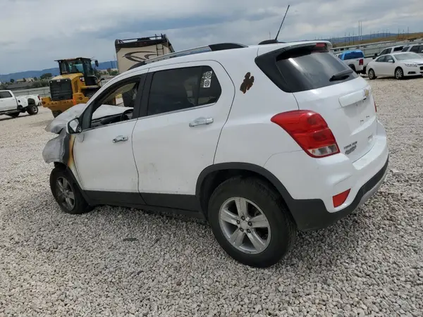 3GNCJPSB5LL179376 2020 CHEVROLET TRAX - Image 2