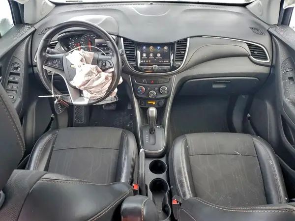 3GNCJPSB5LL206205 2020 CHEVROLET TRAX - Image 8