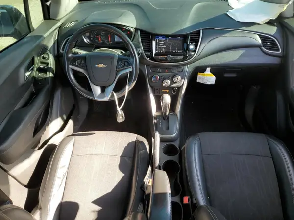3GNCJPSB5LL211176 2020 CHEVROLET TRAX - Image 8