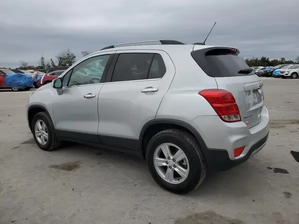 3GNCJPSB5LL212425 2020 CHEVROLET TRAX - Image 2
