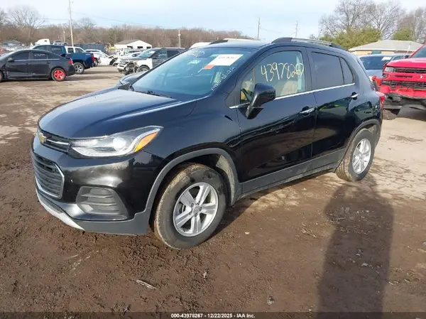 3GNCJPSB5LL227491 2020 CHEVROLET TRAX - Image 2