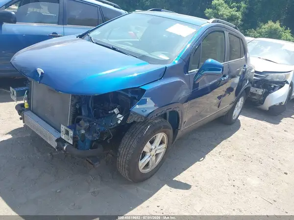 3GNCJPSB5LL287027 2020 CHEVROLET TRAX - Image 2