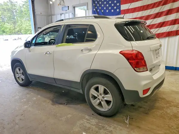 3GNCJPSB5LL317613 2020 CHEVROLET TRAX - Image 2