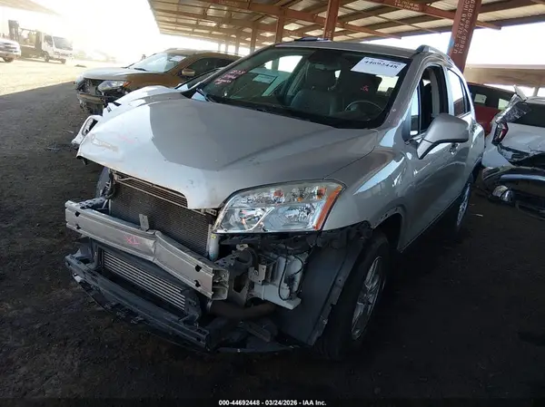 3GNCJPSB6GL128538 2016 CHEVROLET TRAX - Image 2