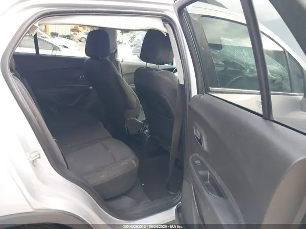 3GNCJPSB6GL142679 2016 CHEVROLET TRAX - Image 8