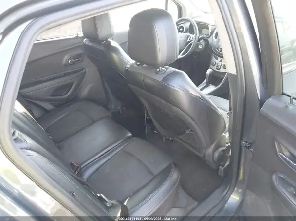 3GNCJPSB6GL215260 2016 CHEVROLET TRAX - Image 8