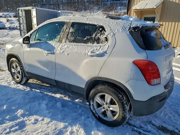 3GNCJPSB6GL233726 2016 CHEVROLET TRAX - Image 2