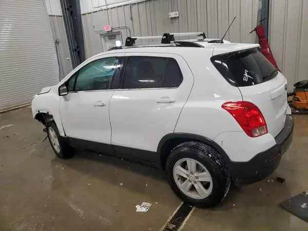 3GNCJPSB6GL255077 2016 CHEVROLET TRAX - Image 2