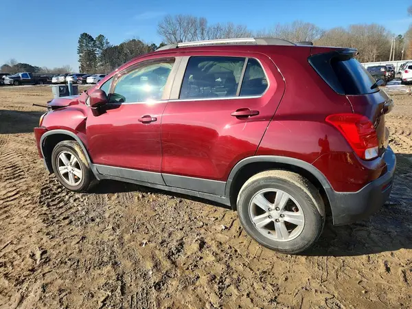 3GNCJPSB6GL258271 2016 CHEVROLET TRAX - Image 2