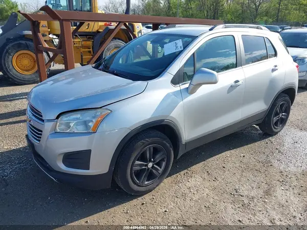 3GNCJPSB6GL260604 2016 CHEVROLET TRAX - Image 2