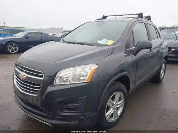 3GNCJPSB6GL270694 2016 CHEVROLET TRAX - Image 2