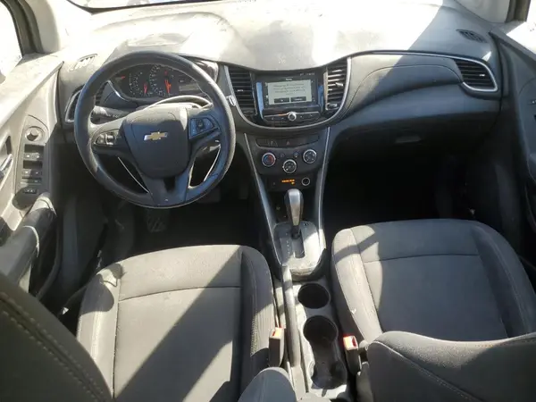 3GNCJPSB6HL134812 2017 CHEVROLET TRAX - Image 8