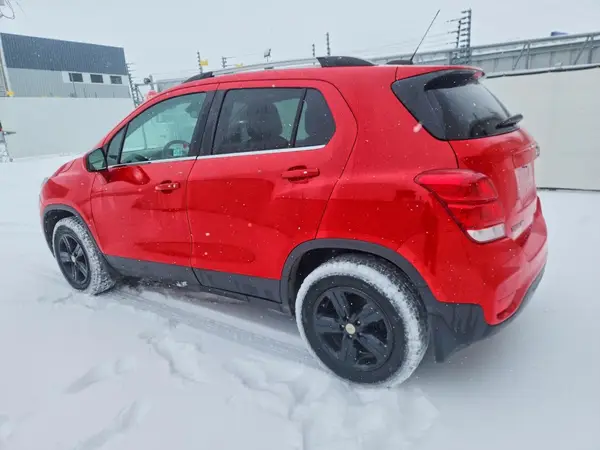 3GNCJPSB6HL231881 2017 CHEVROLET TRAX - Image 2