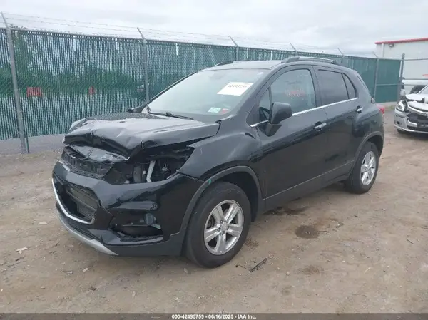 3GNCJPSB6HL278120 2017 CHEVROLET TRAX - Image 2