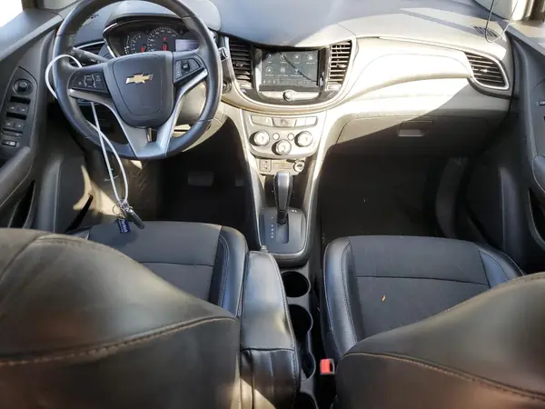 3GNCJPSB6JL149462 2018 CHEVROLET TRAX - Image 8