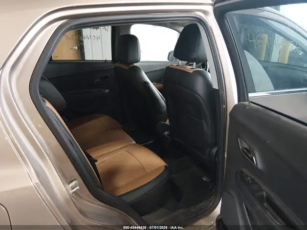 3GNCJPSB6JL155665 2018 CHEVROLET TRAX - Image 8