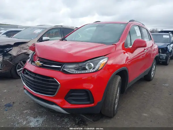 3GNCJPSB6JL172269 2018 CHEVROLET TRAX - Image 2