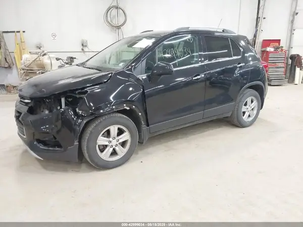 3GNCJPSB6JL195129 2018 CHEVROLET TRAX - Image 2