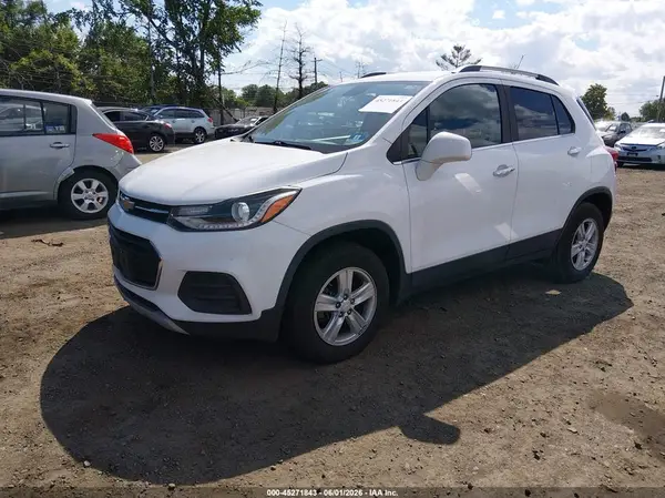3GNCJPSB6JL272579 2018 CHEVROLET TRAX - Image 2