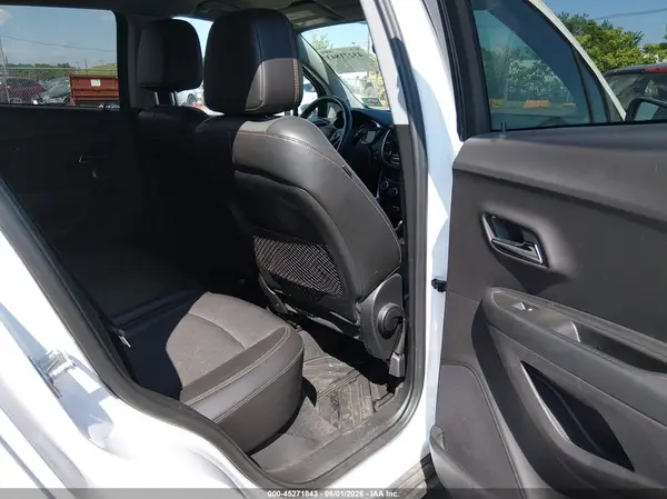 3GNCJPSB6JL272579 2018 CHEVROLET TRAX - Image 8