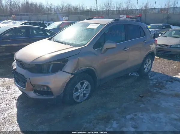 3GNCJPSB6JL303121 2018 CHEVROLET TRAX - Image 2