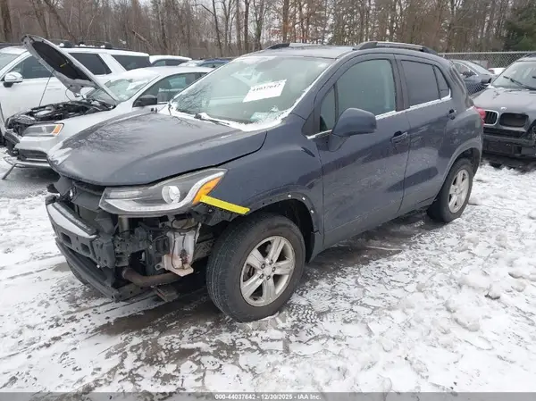3GNCJPSB6JL317522 2018 CHEVROLET TRAX - Image 2