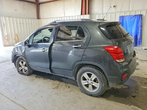 3GNCJPSB6JL330500 2018 CHEVROLET TRAX - Image 2