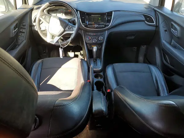 3GNCJPSB6JL366574 2018 CHEVROLET TRAX - Image 8