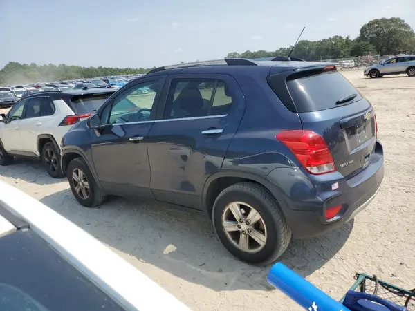 3GNCJPSB6JL377588 2018 CHEVROLET TRAX - Image 2
