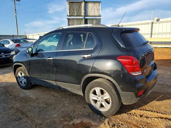 3GNCJPSB6JL420200 2018 CHEVROLET TRAX - Image 2