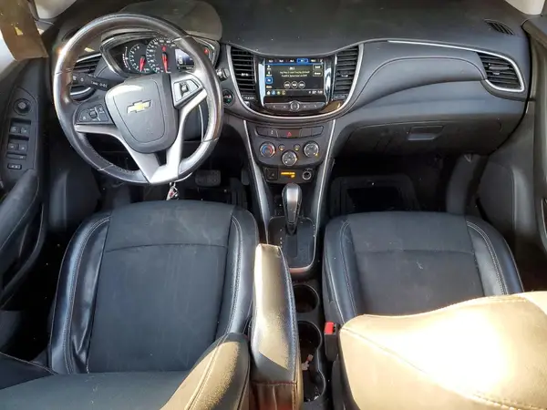 3GNCJPSB6JL420200 2018 CHEVROLET TRAX - Image 8