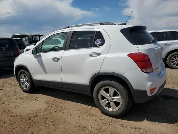 3GNCJPSB6KL112459 2019 CHEVROLET TRAX - Image 2