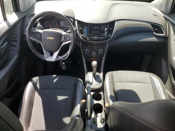 3GNCJPSB6KL112459 2019 CHEVROLET TRAX - Image 8