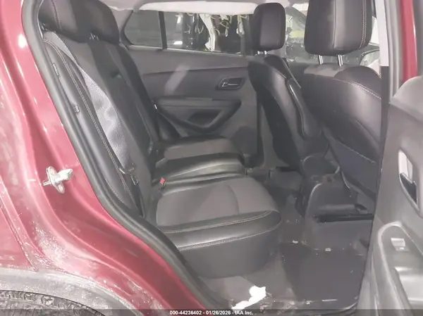 3GNCJPSB6KL116303 2019 CHEVROLET TRAX - Image 8