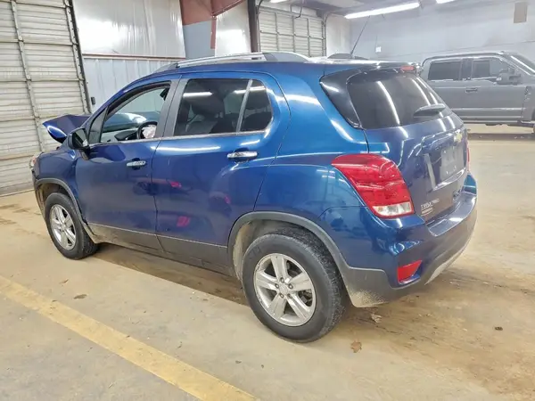 3GNCJPSB6KL147860 2019 CHEVROLET TRAX - Image 2