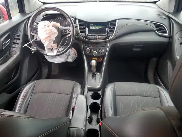 3GNCJPSB6KL195987 2019 CHEVROLET TRAX - Image 8