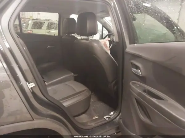 3GNCJPSB6KL200850 2019 CHEVROLET TRAX - Image 8