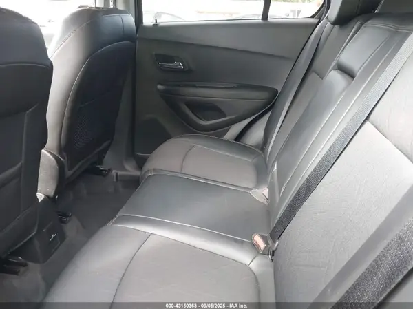 3GNCJPSB6KL212271 2019 CHEVROLET TRAX - Image 8