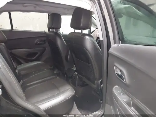 3GNCJPSB6KL221830 2019 CHEVROLET TRAX - Image 8