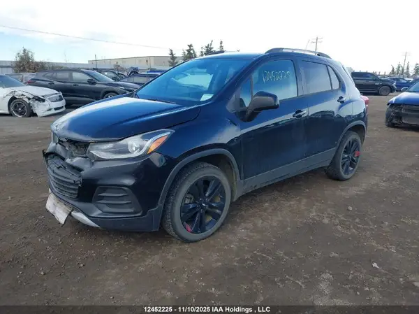 3GNCJPSB6KL226705 2019 CHEVROLET TRAX - Image 2