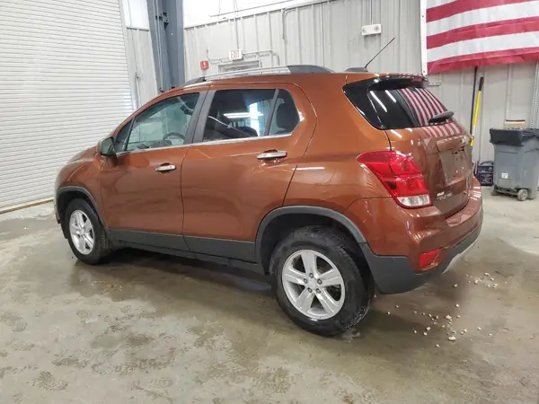 3GNCJPSB6KL236053 2019 CHEVROLET TRAX - Image 2