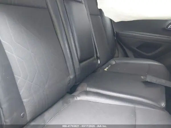 3GNCJPSB6KL337318 2019 CHEVROLET TRAX - Image 8