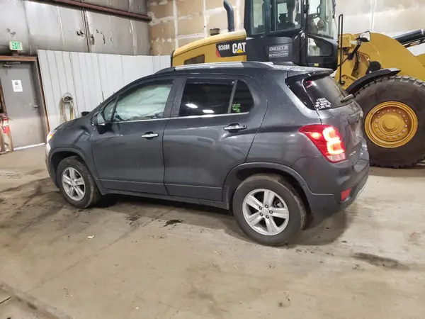 3GNCJPSB6KL381237 2019 CHEVROLET TRAX - Image 2